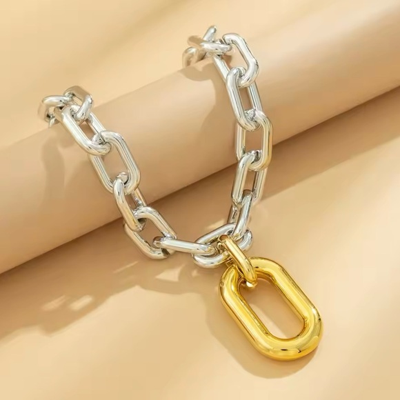 CHUNKY CHAIN NECKLACE LIGHTWEIGHT - Picture 2 of 4